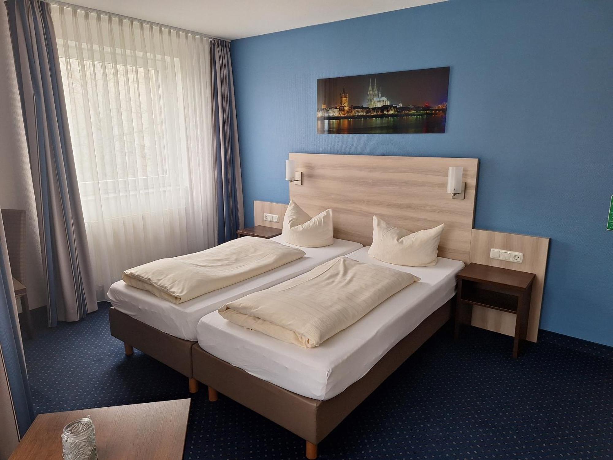Hotel Am Freischuetz Хюрт Экстерьер фото