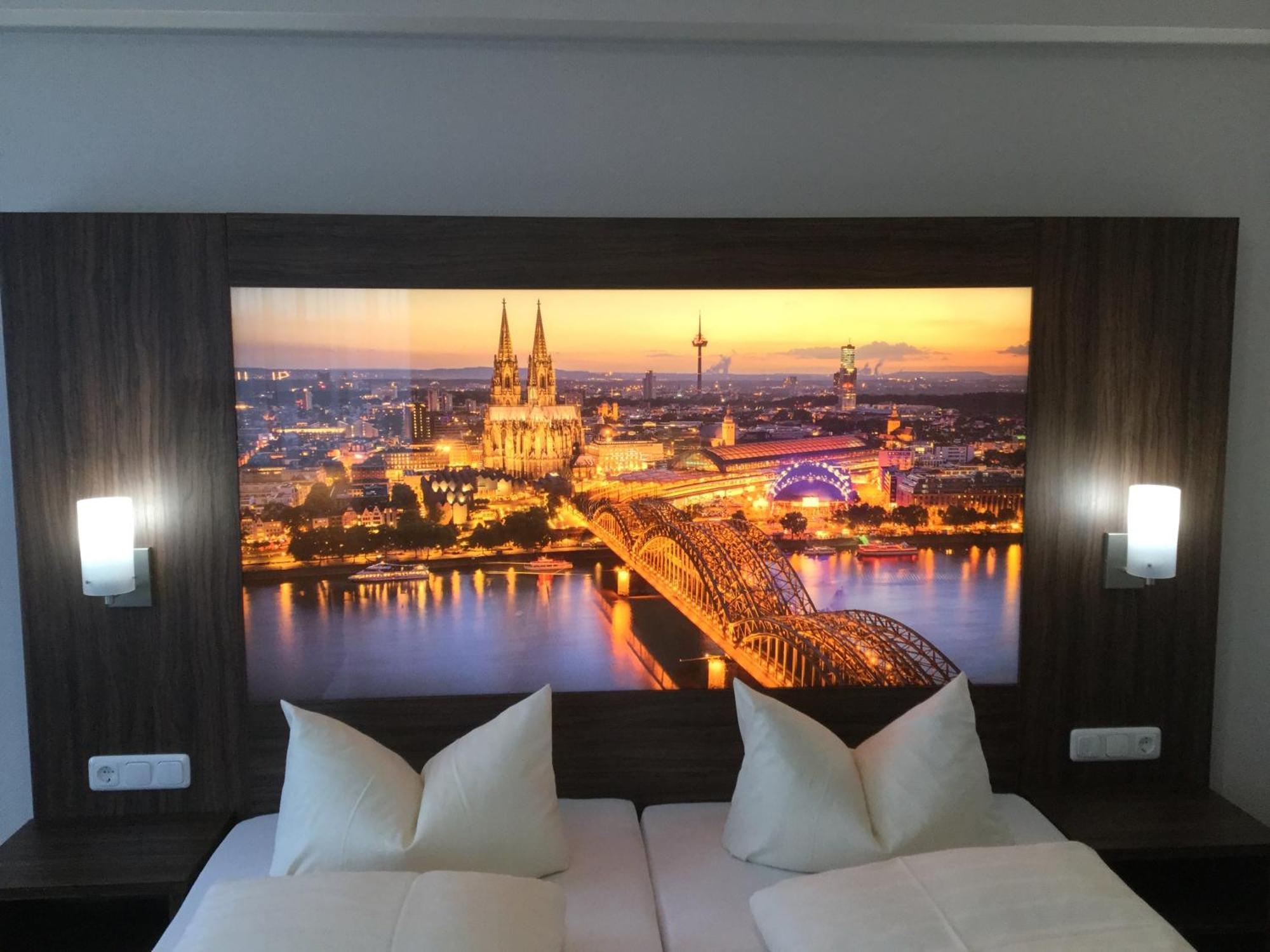 Hotel Am Freischuetz Хюрт Экстерьер фото
