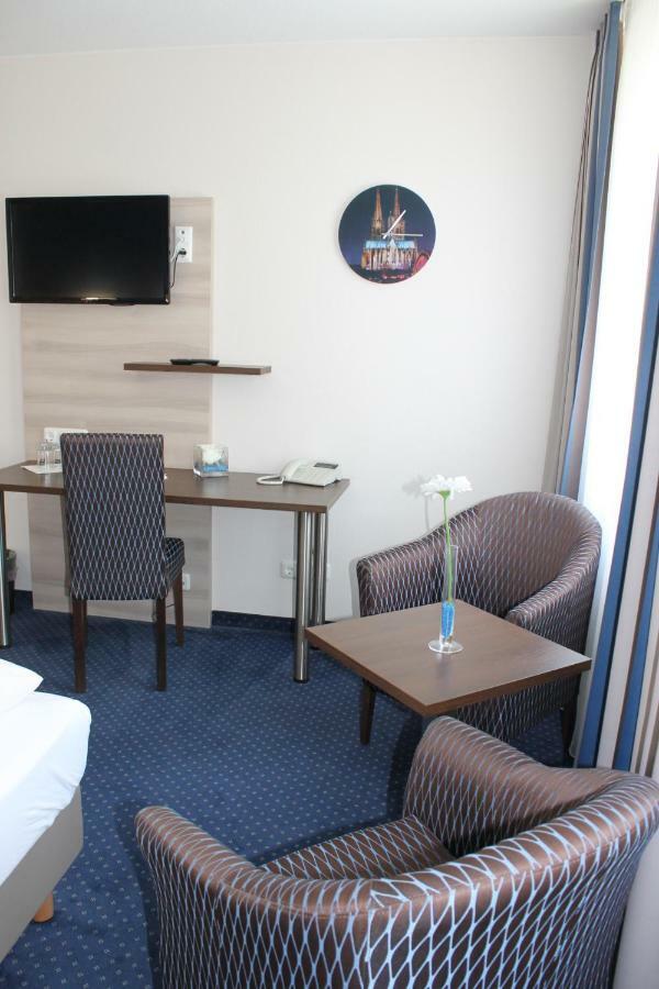 Hotel Am Freischuetz Хюрт Экстерьер фото